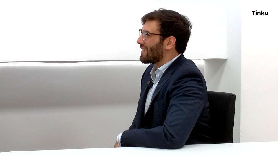 Hoy entrevistamos a David Gordo, CEO de Komorebi AI, especializada en aportar valor a los negocios con herramientas de inteligencia artificial