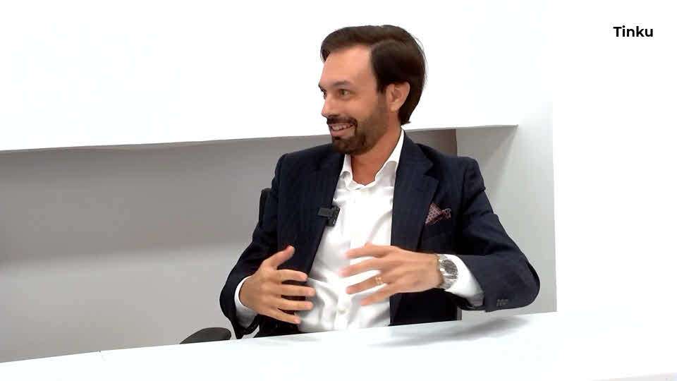 Entrevistamos a Antonio Flores-Galea, autor del libro Journey to the Metaverse, donde nos desvela el potencial de la tecnología del metaverso