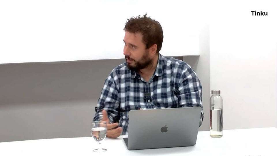 Hablamos con Marco Antonio Sanz, referente en el mundo de la tecnología, que desde Coudappi nos cuenta cómo las empresas pueden implementar una estrategia de negocio basada en APIs