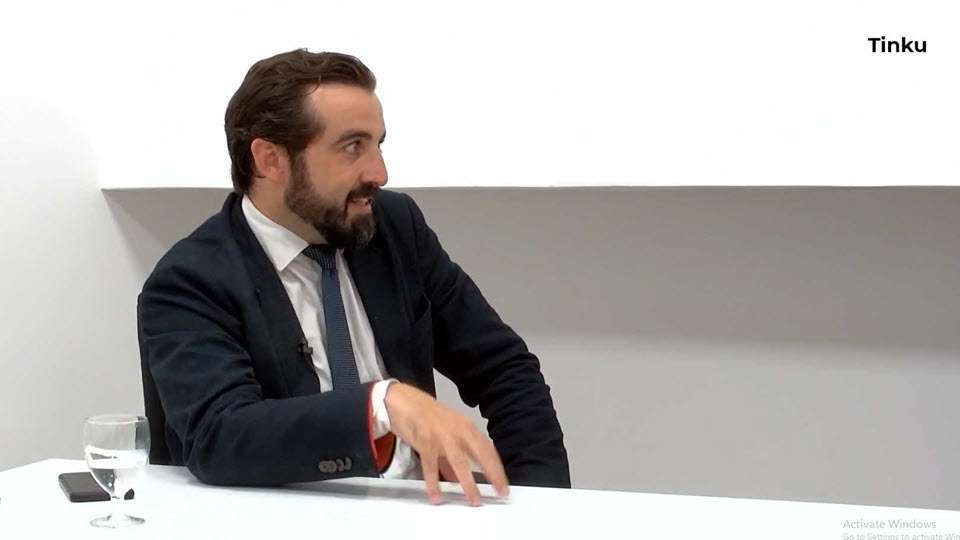 Álvaro de De Santos, especialista en Derecho de Marcas y cofundador en Desantos Legal nos habla de cómo registrar una marca personal legalmente fuerte