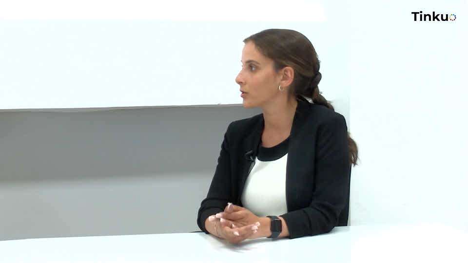 Conchita Sisí Martín discute el impacto de las redes sociales en la salud mental de las niñas en una entrevista con nuestra empresa.
