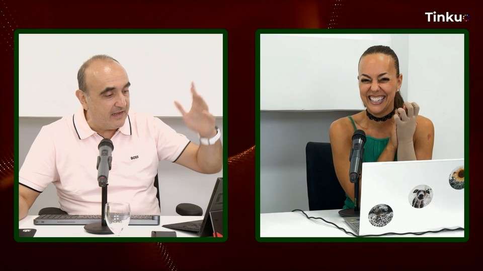 Improvisación y adaptabilidad en el trabajo explicadas por un actor de doblaje con experiencia en creatividad y voz profesional.